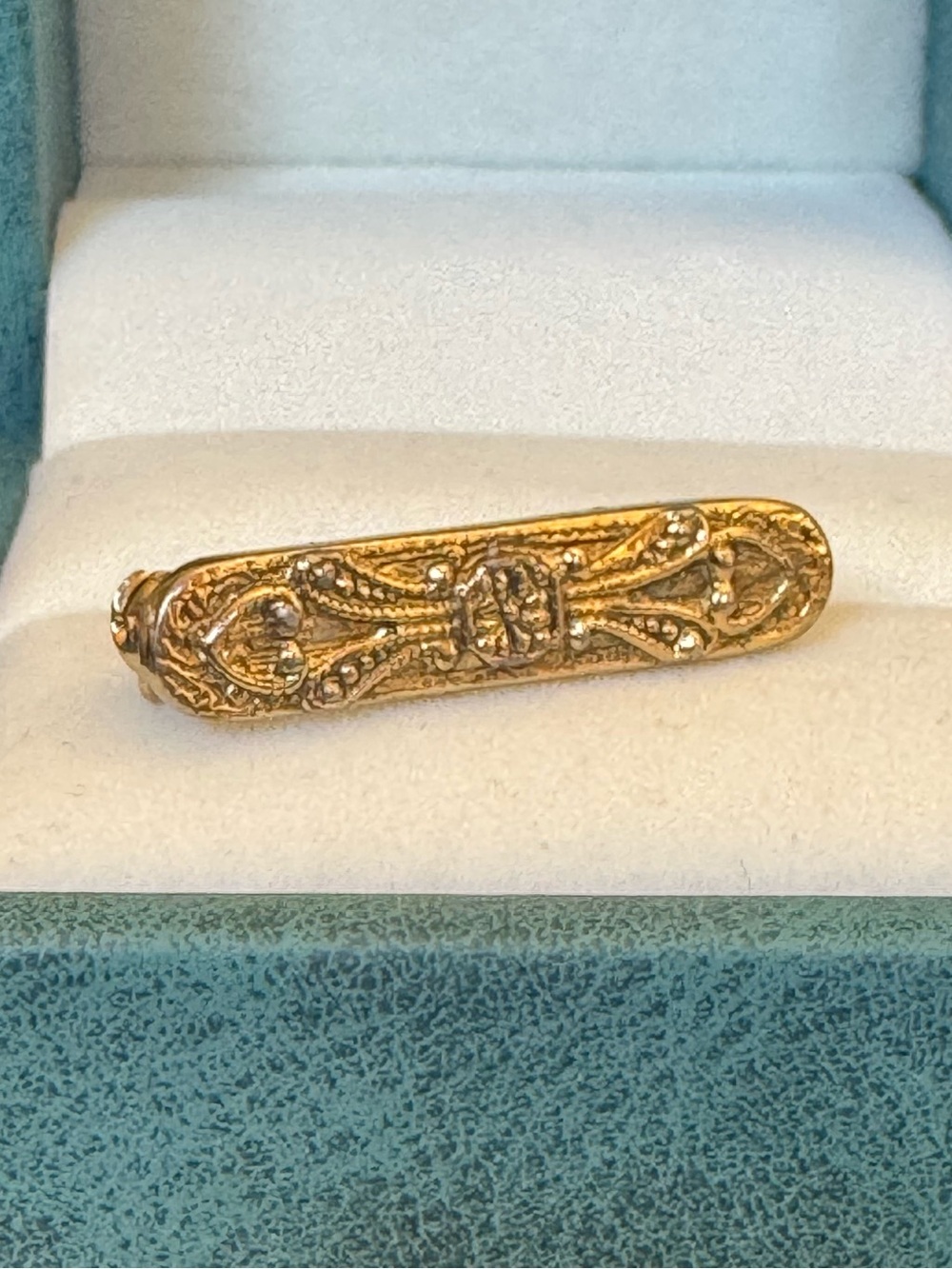 Gold Tone Victorian Revival Filigree Lace Pin Brooch Petite Bar Pin